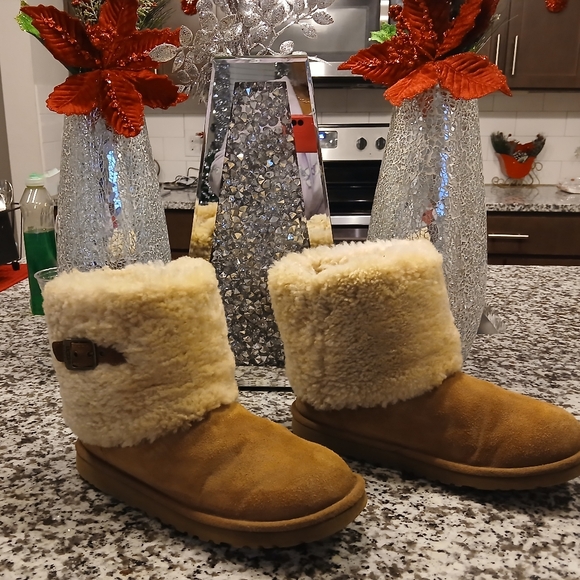UGG Ellee Boots size 9 - Picture 3 of 10